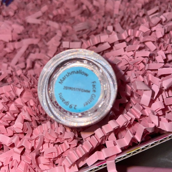 TRIXIE COSMETICS - Bundle - Picture 4 of 10